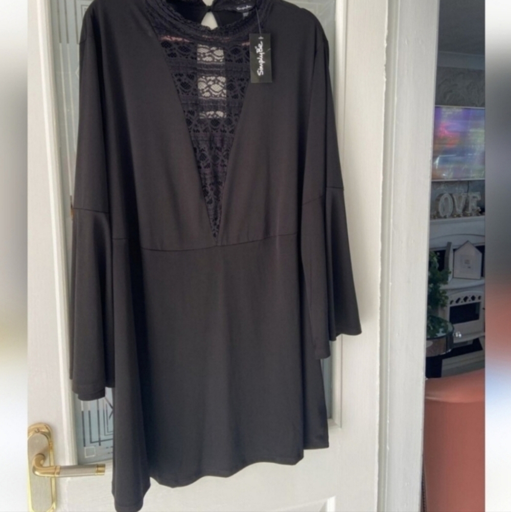 NWT ASOS SIMPLY BE  plus size dress size 16